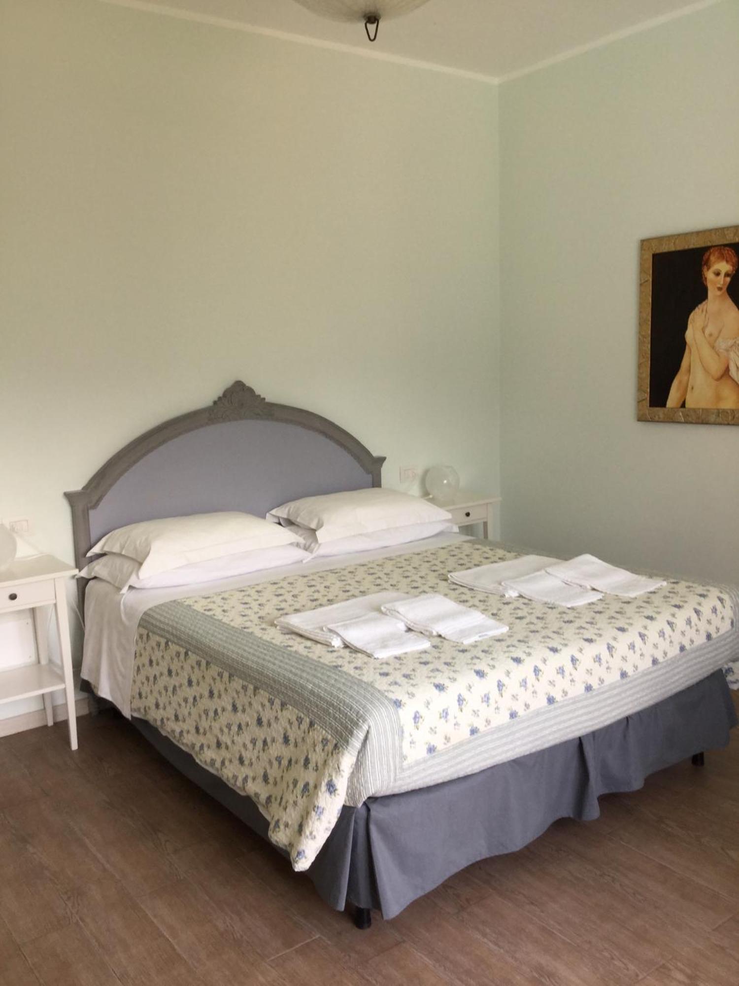 B&B Cherry En Rose Лецено Екстериор снимка