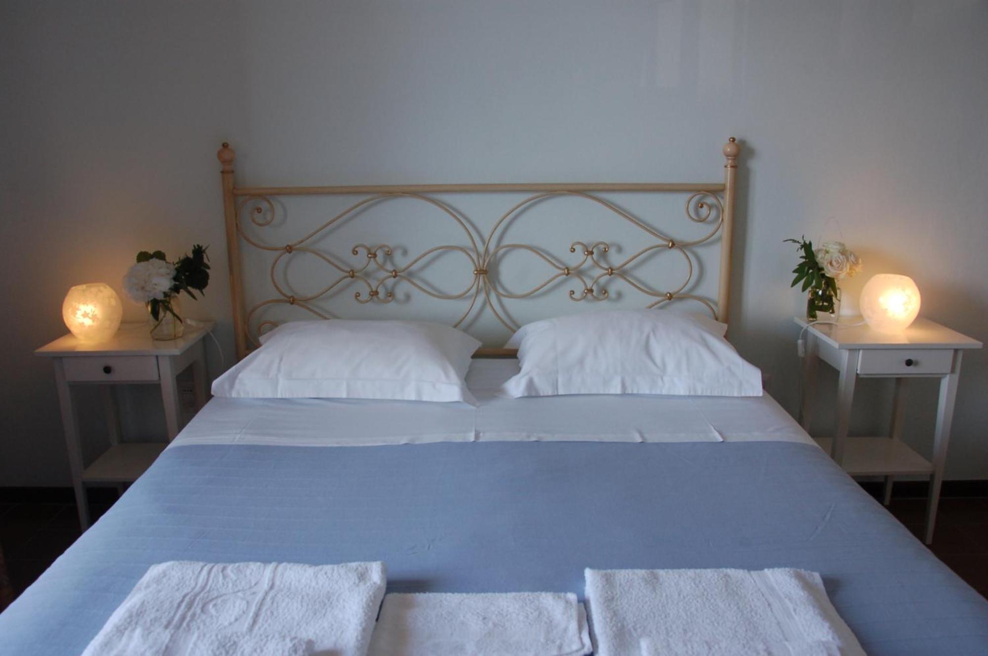 B&B Cherry En Rose Лецено Стая снимка