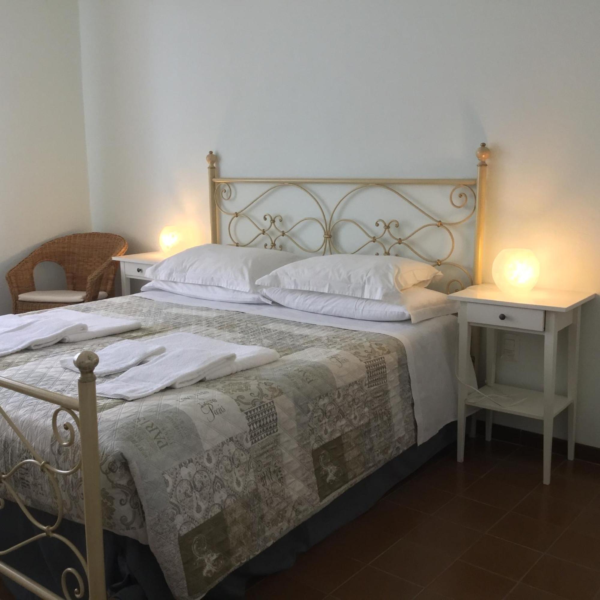 B&B Cherry En Rose Лецено Екстериор снимка
