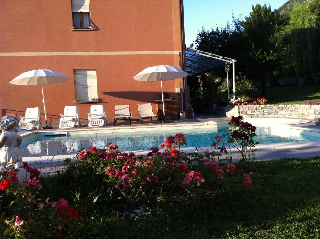 B&B Cherry En Rose Лецено Екстериор снимка